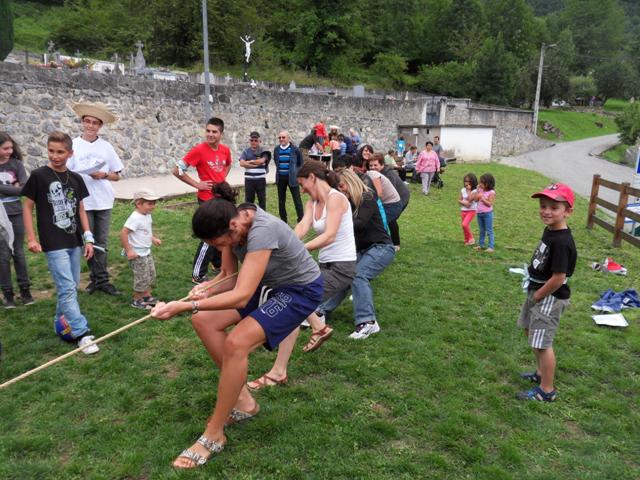 Tir à la corde féminin