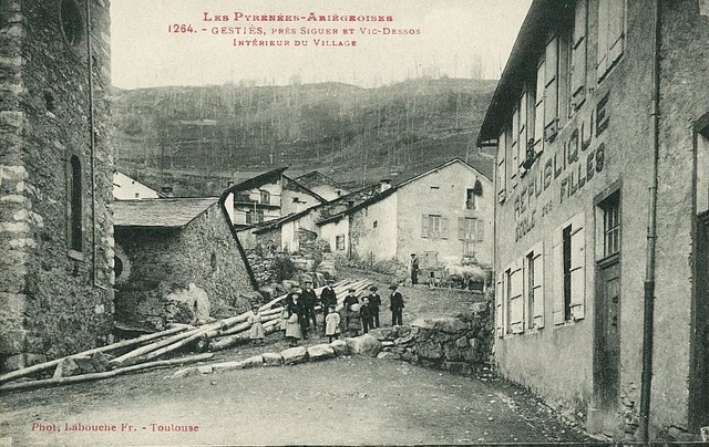 L'école de Gestiès