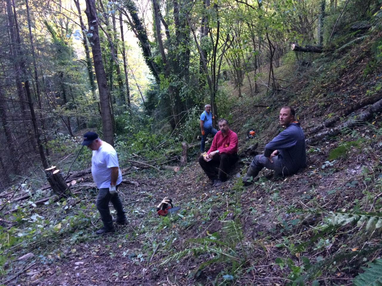 Sur le sentier de Peymija